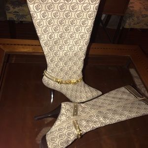 Rocawear Boots / Never Worn / Size 10